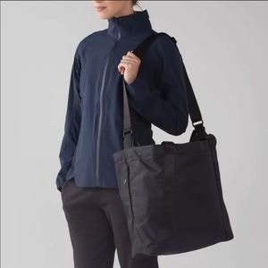 Lululemon Carry the Day Bag